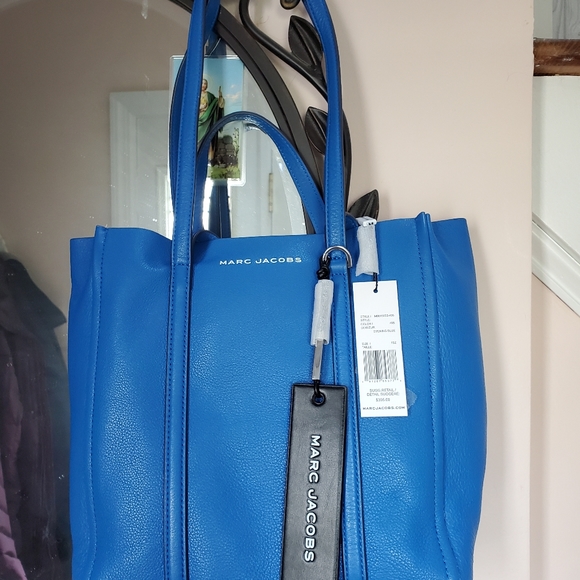 Marc Jacobs Handbags - Marc Jacobs Handbag